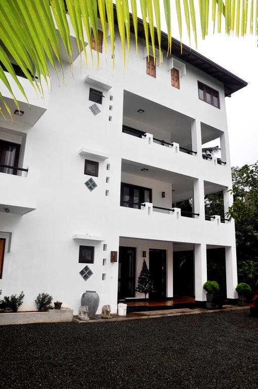 Villa Dineha Hikkaduwa Esterno foto