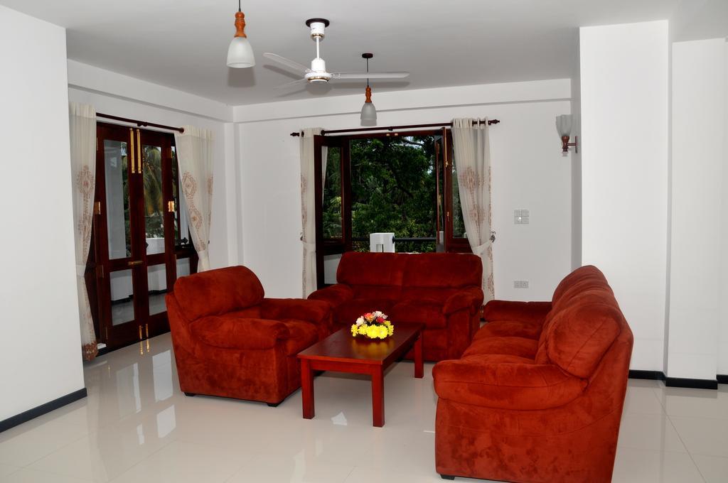 Villa Dineha Hikkaduwa Esterno foto