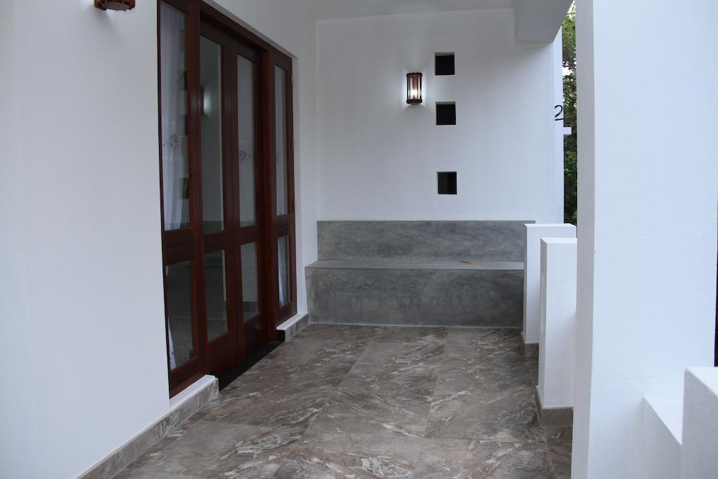 Villa Dineha Hikkaduwa Esterno foto