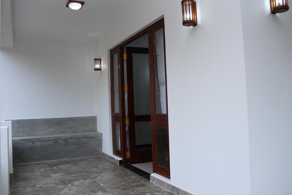 Villa Dineha Hikkaduwa Esterno foto